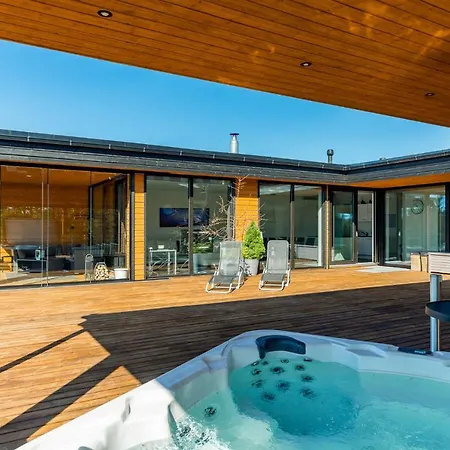 Villa Seaview With Jacuzzi