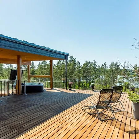 Seaview With Jacuzzi * Taivassalo